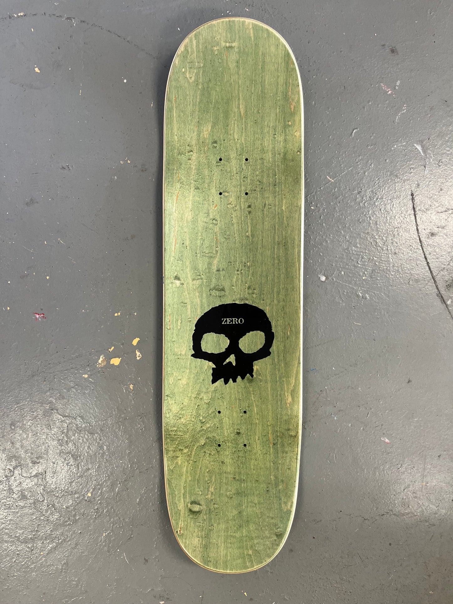 ZERO CURB SHAPE 8.75 GREEN STAIN WHITE SKULL