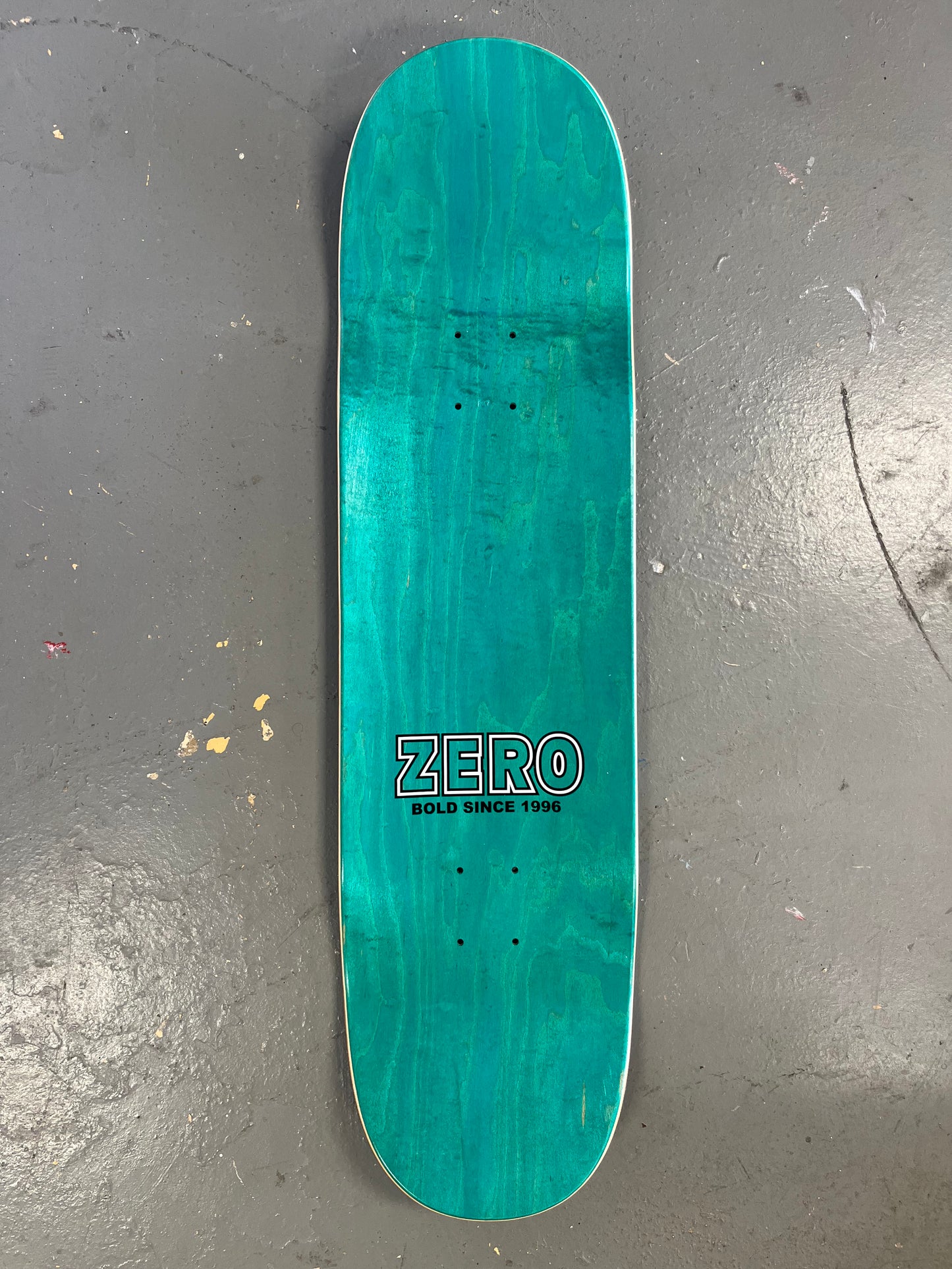 ZERO CURB SHAPE 8.75 LIGHT BLUE STAIN WHITE CLASSIC BOLD